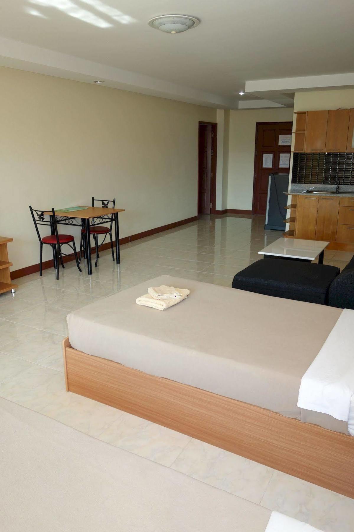 Jungle Resort Jomtien Exterior foto