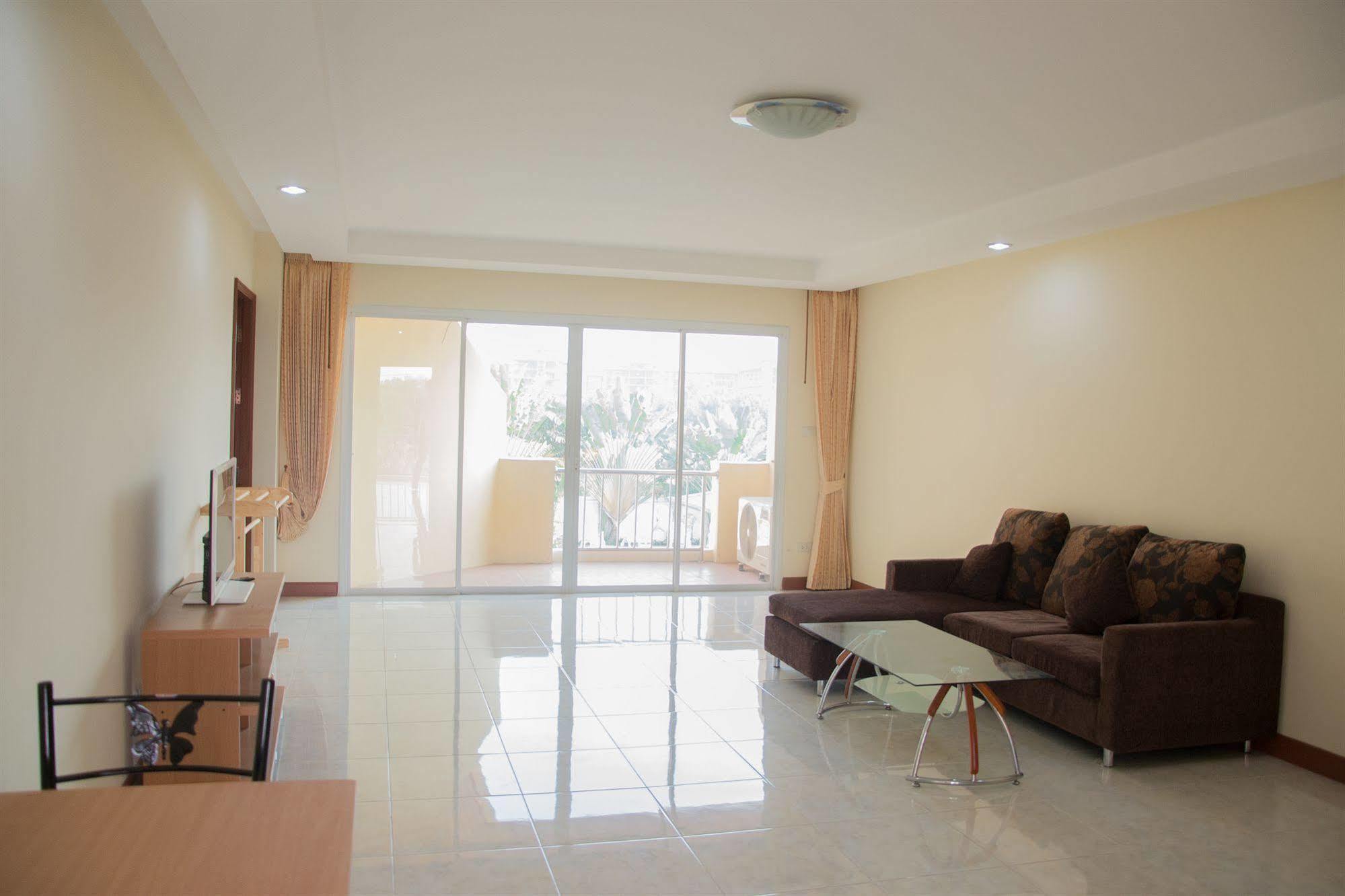 Jungle Resort Jomtien Exterior foto